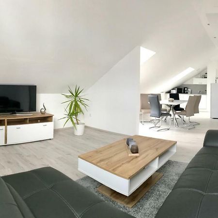 Апартаменты Haus Mozartstrasse Mutlangen Экстерьер фото